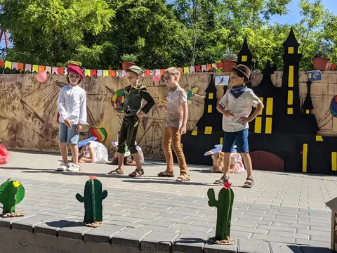 Tabăra cu sejur de zi „Da Vinci Camp"- III, iulie 2021 — fotografia 13