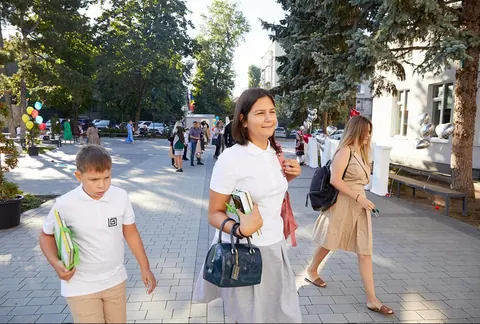 1 septembrie 2021, Instituția Privată Liceul „Da Vinci” — fotografia 4