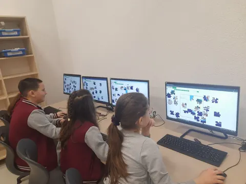 Activitate tematică: „Ziua Internațională a Siguranței pe Internet”, februarie 2023 — fotografia 4