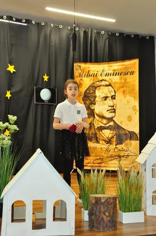 Concurs recital de poezii: „Eminescu-luceafărul literaturii românești!”, ianuarie 2021 — fotografia 4