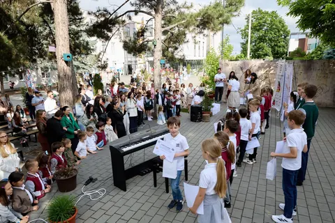 🎓✨ Final de an școlar la Liceul DaVinci ✨🎓 — fotografia 2