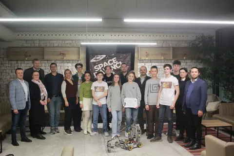 Global Issue-Oriented STEAM Teaching to Create a More Sustainable Future — fotografia 3